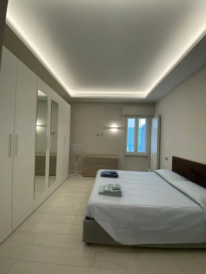 Appartement Casa Dante: Oneglia Centro-Marina-Spiagge à Imperia Italie