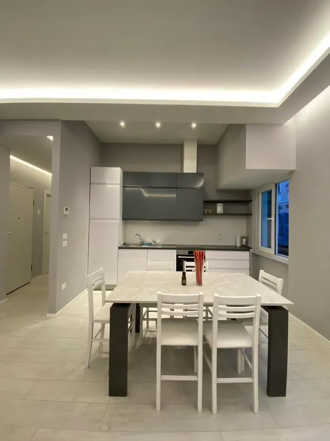 Appartement Casa Dante: Oneglia Centro-Marina-Spiagge à Imperia