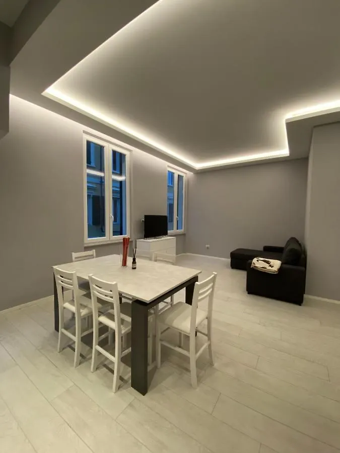Appartement Casa Dante: Oneglia Centro-Marina-Spiagge à Imperia