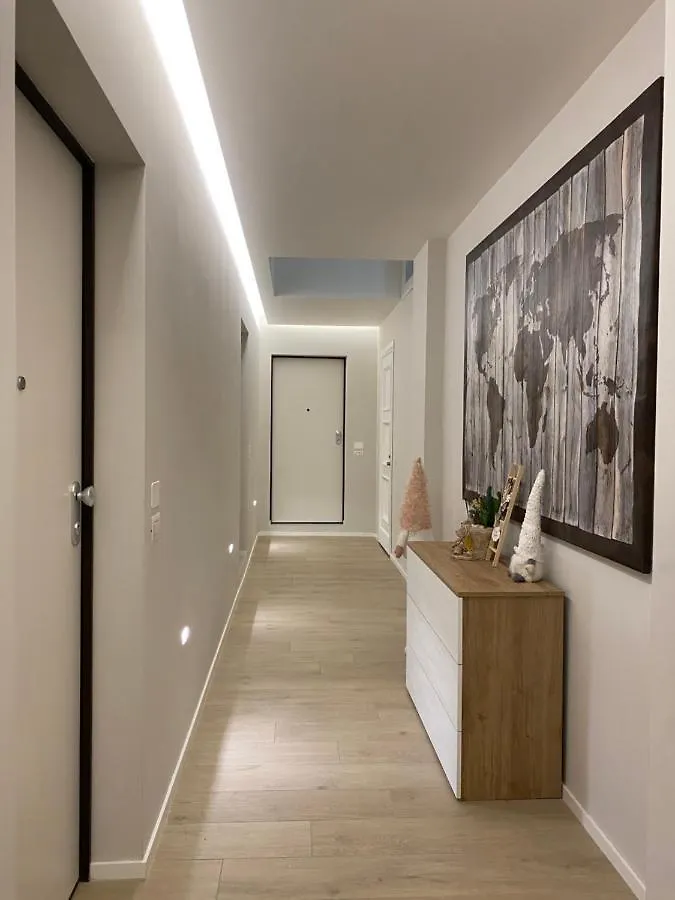 Appartement Casa Dante: Oneglia Centro-Marina-Spiagge à Imperia 0*,  Italie