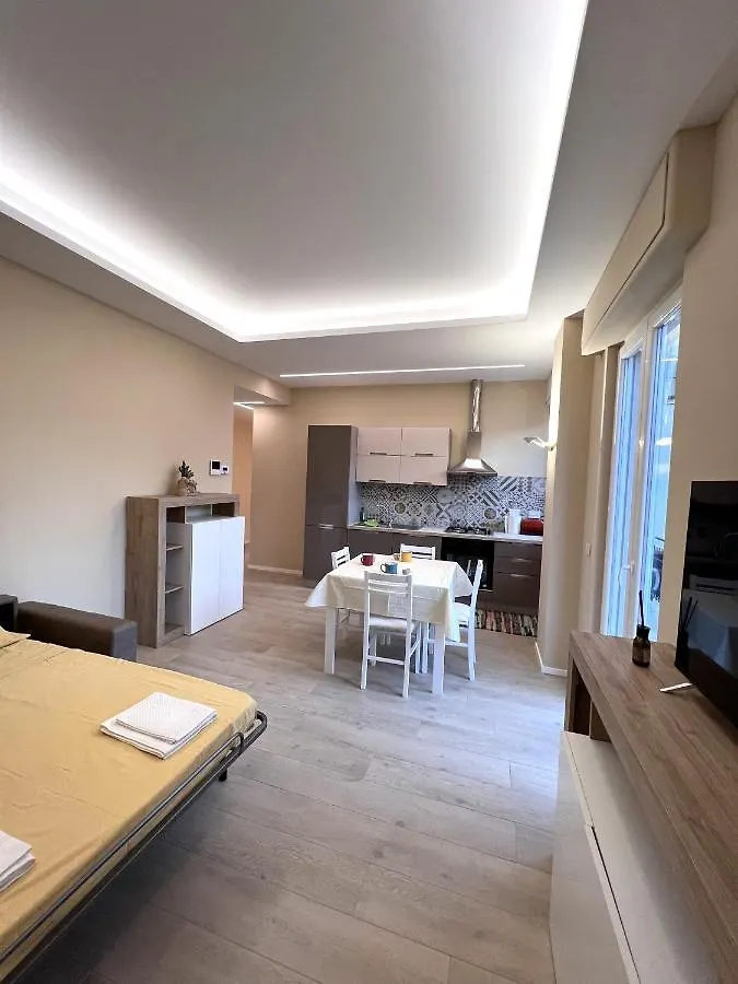 Appartement Casa Dante: Oneglia Centro-Marina-Spiagge à Imperia
